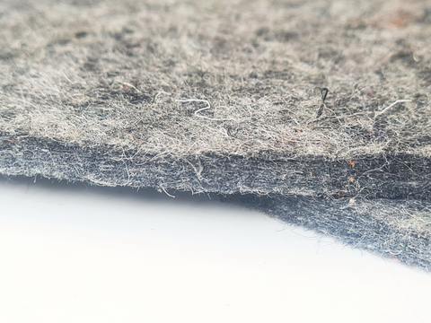 Filz Polier-Reinigungspad, 10 mm stark, Ø 406 mm, für Einscheibenmaschinen. Effektives Schleif- und Poliermittel für professionelle Bodenreinigung und Oberflächenbearbeitung.