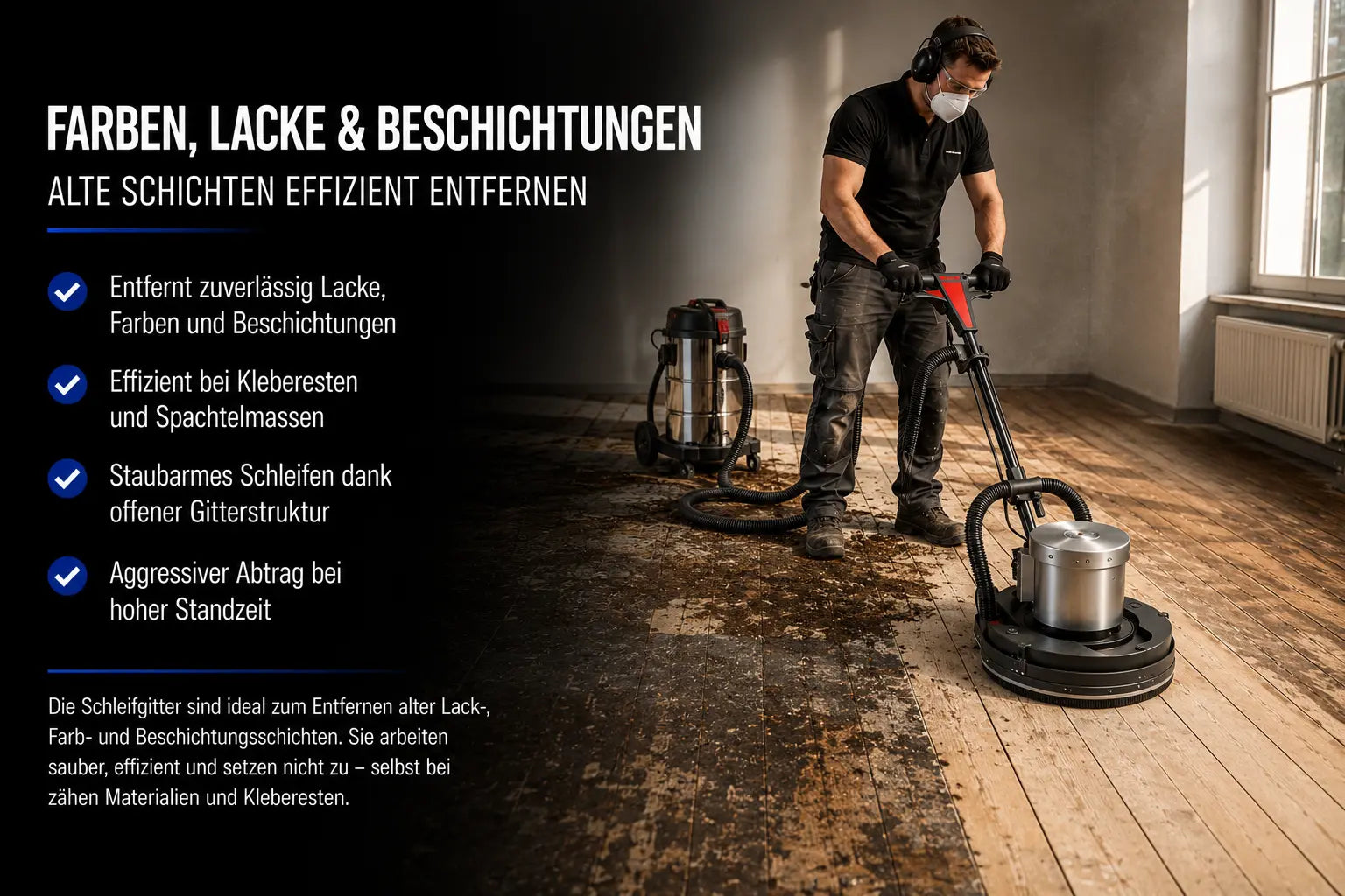 Professioneller Handwerker entfernt alte Lackschichten, Beschichtungen und Kleberreste von einem Holzboden mit einem Siliziumkarbid-Schleifgitter für Einscheibenmaschinen. Hohe Abtragsleistung bei staubarmer Bearbeitung.
